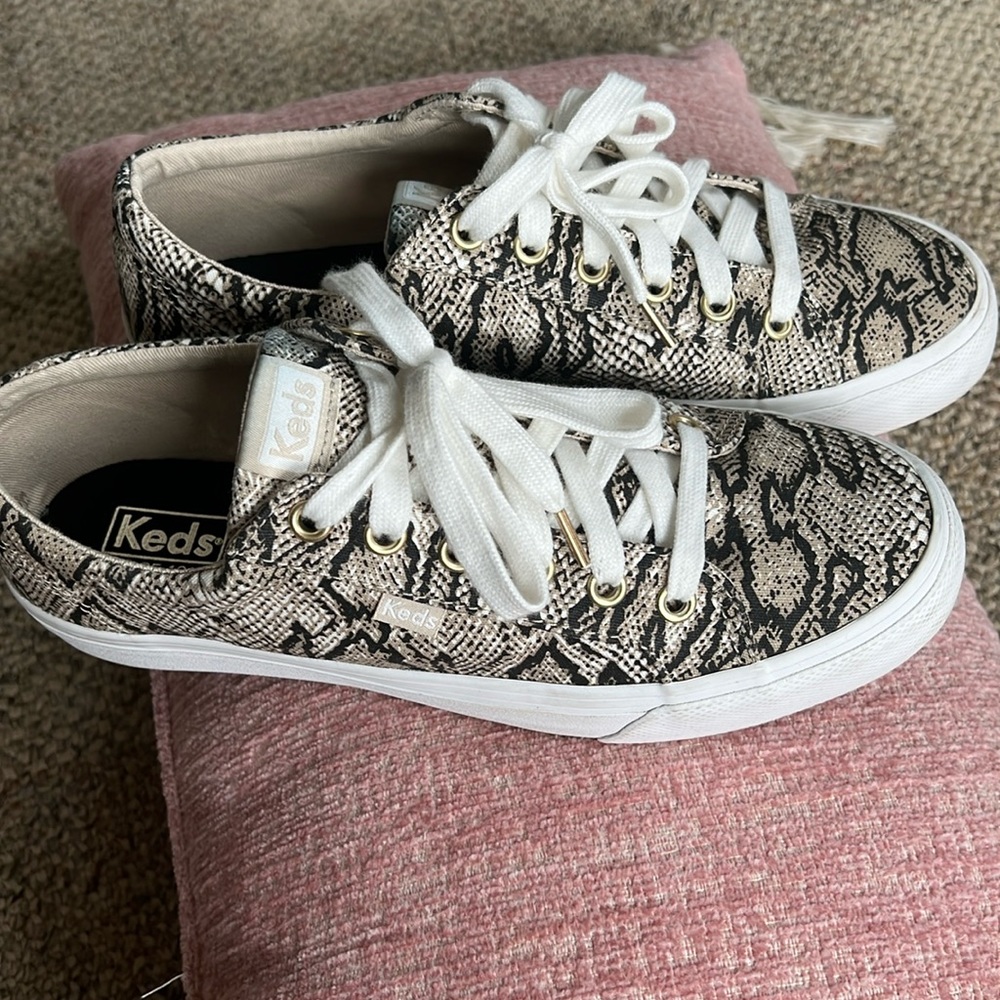 Snake print keds size 8